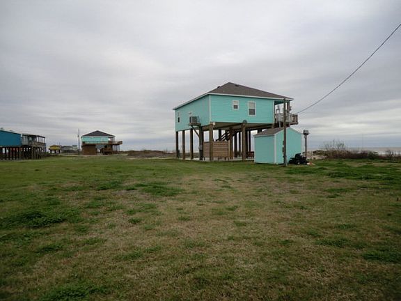 5th image of 968 Salaparuta St