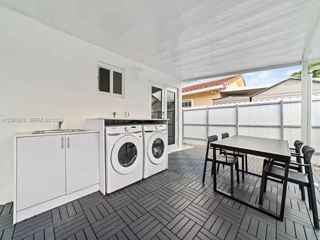 3 bed, 2.0 bath, 1146 sqft, $3,600 — Photo 4