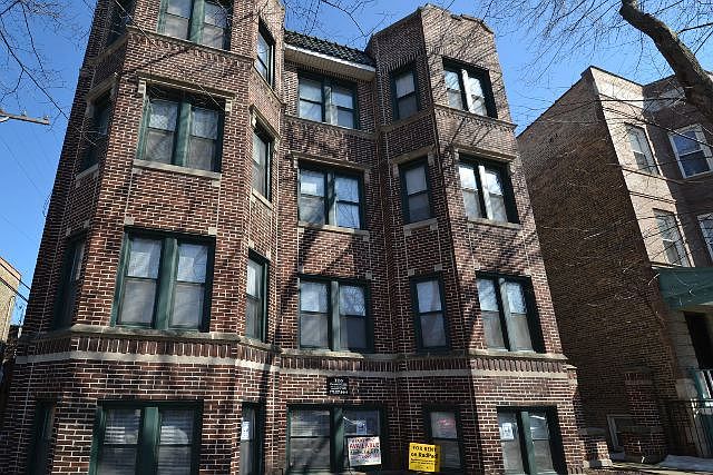1st image of 3845 N Greenview Ave #N4