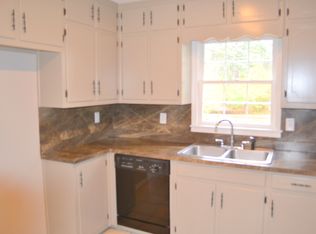 1672 Pharrs Rd, Snellville, GA 30078