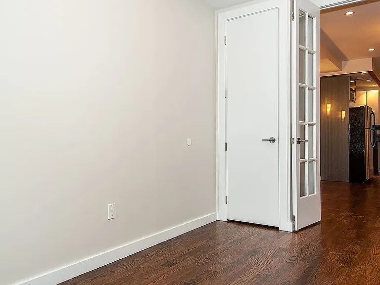 26 Richardson St #1R — Photo 9