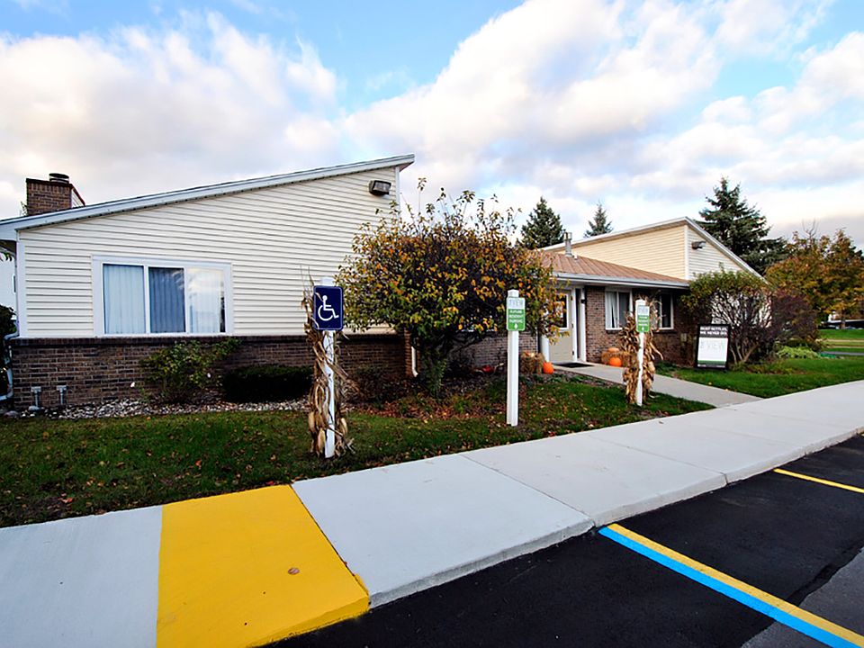 The View Apartments and Townhomes 6195 Village Green Cir Portage MI