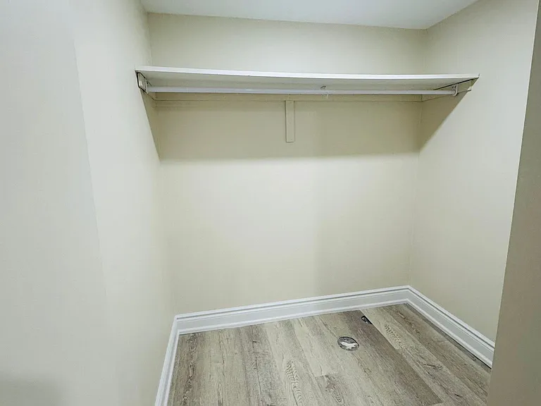 973 Ledbury Cres #BASEMENT — Photo 10