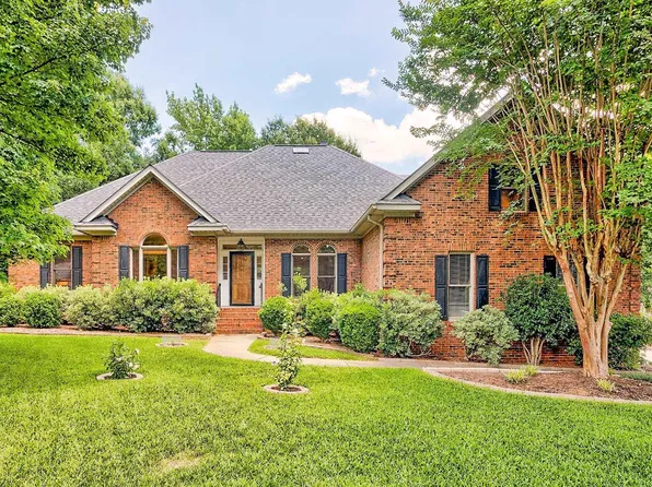 546 Harbour Place Ct, Lexington, SC 29072