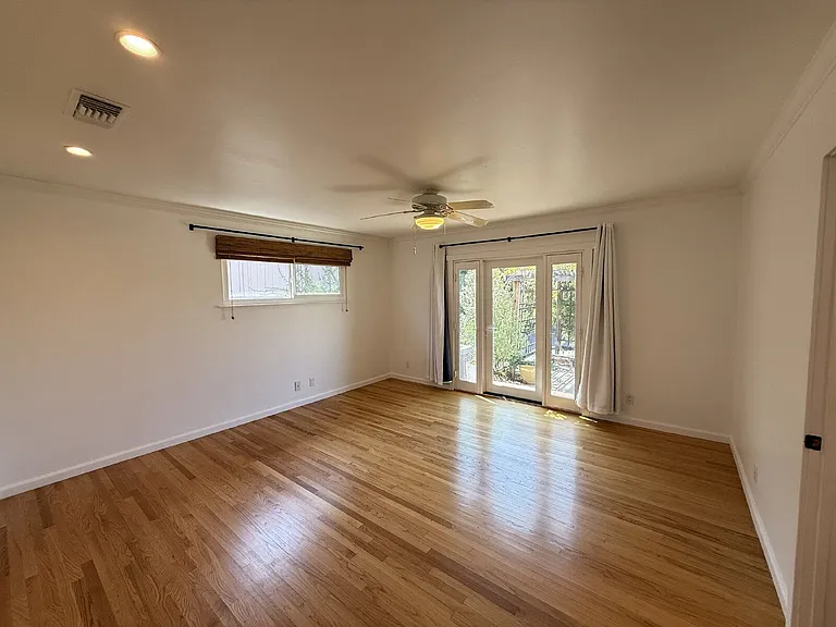 1401 Forest Ave — Photo 21
