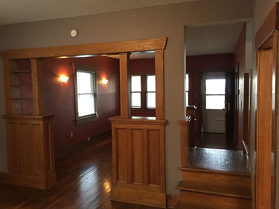 Dining looking to living roo