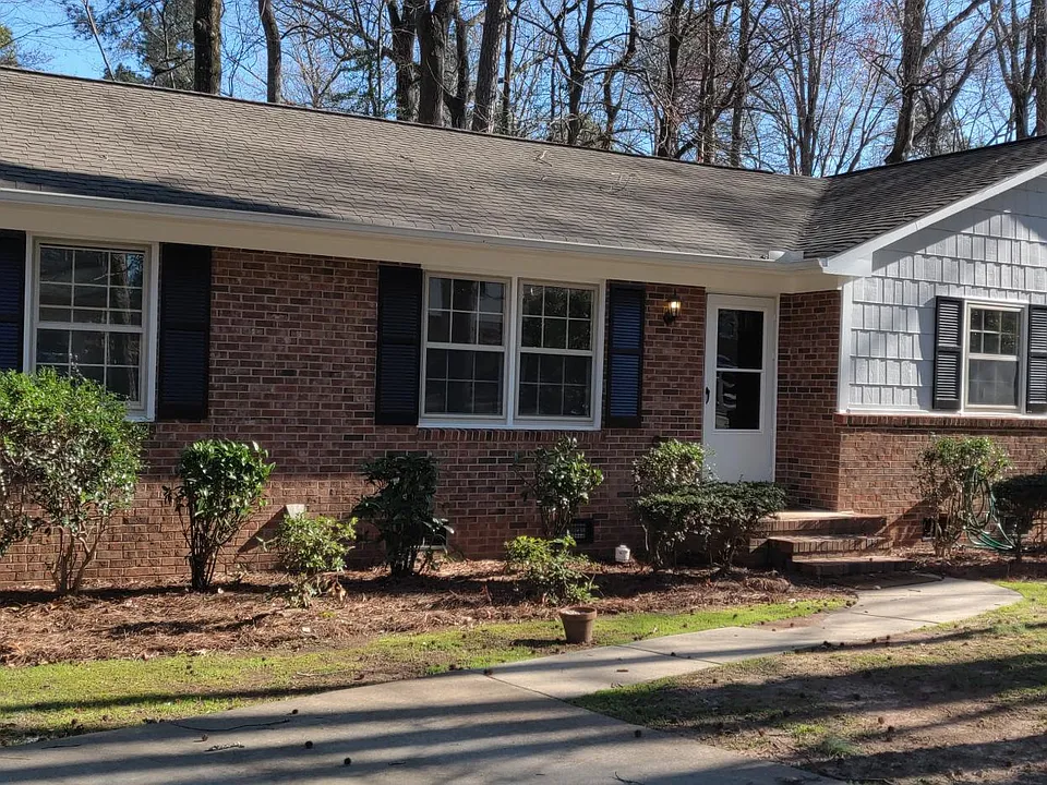 704 Grimstead Cir