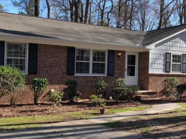 704 Grimstead Cir, Cary, NC 27511