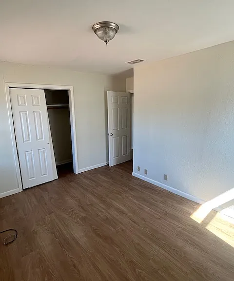 2325 N Mockingbird Ln — Photo 6