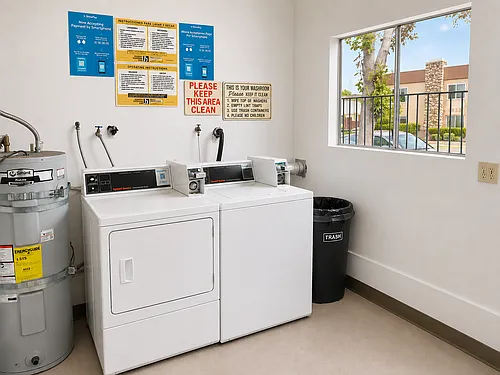 14931 Magnolia Blvd #8 Photo 1