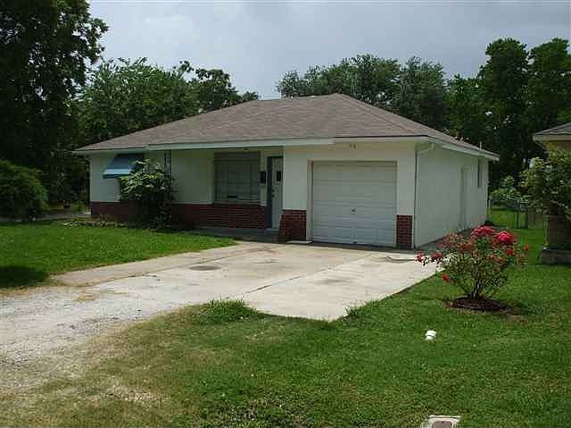 1st image of 3915 Rachel Ave
