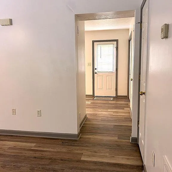 426 Ridgefield Ave — Photo 8