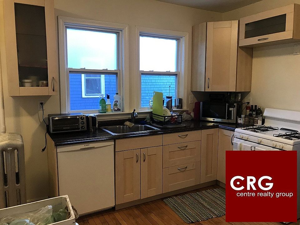 1st image of 126 Auburn St #1R