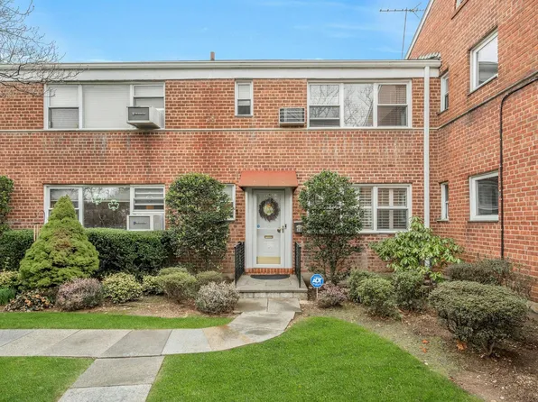 38 Oregon Avenue, Bronxville, NY 10708