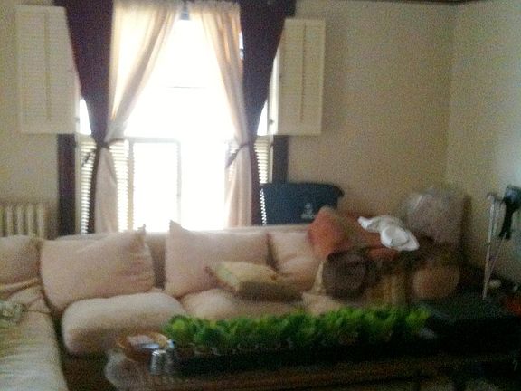 5th image of 3217 Hennepin Ave