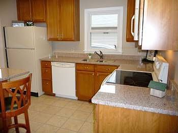 Maple cabinets, granite counters, drop-in sink!