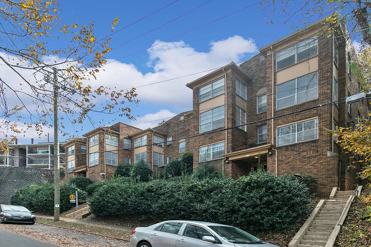 Building Photo - Oakmont Apartments