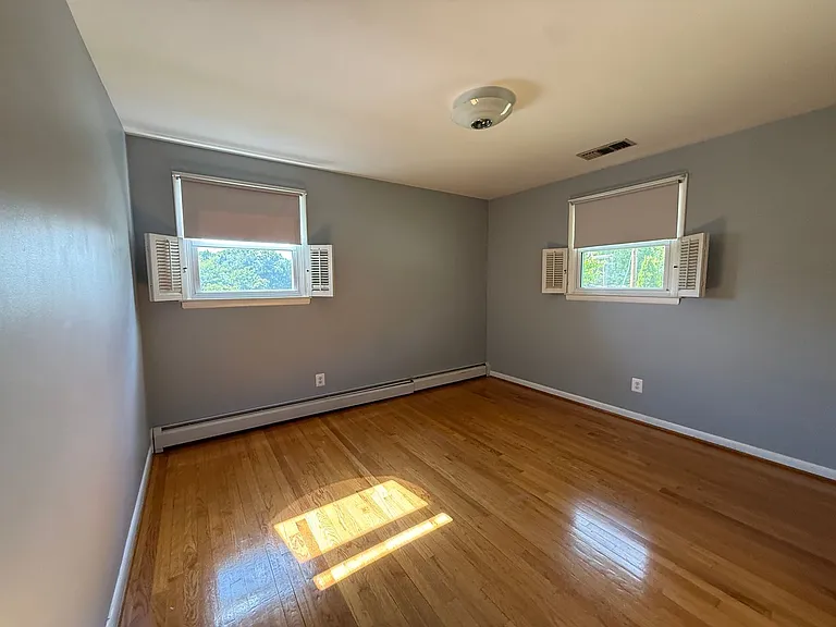 207 Dawson Dr — Photo 10