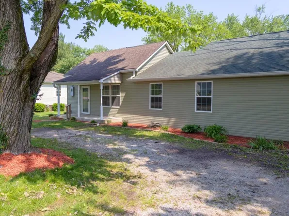 453 E Vine St, Mitchell, IN 47446