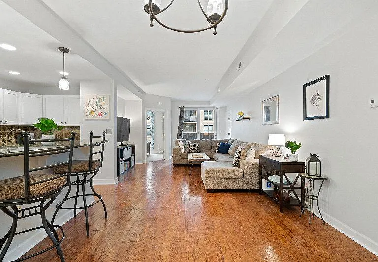 718 Trade St #301 — Photo 4