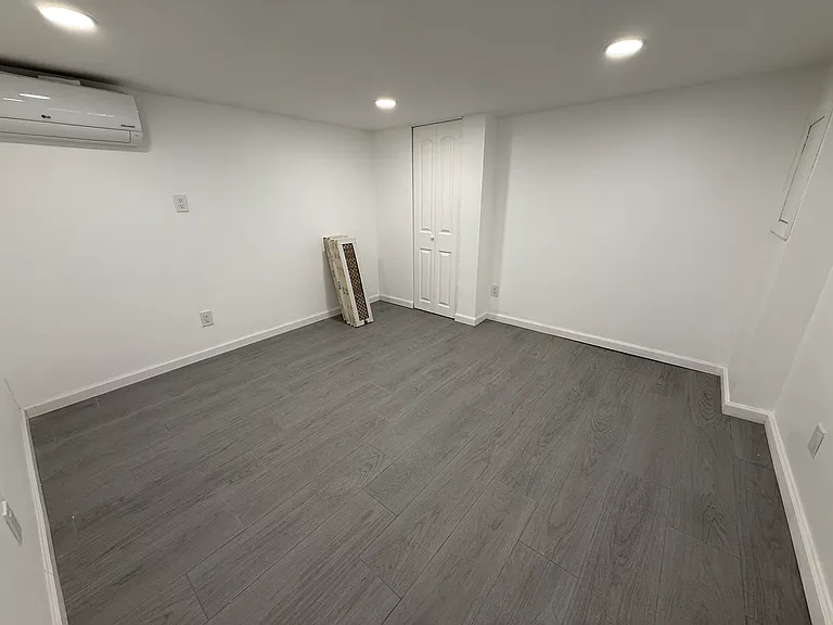 241 Highlawn Ave #1B — Photo 4