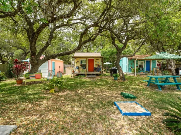 2007 Highway 35 S, Rockport, TX 78382