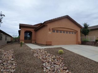 441 W Chardin Dr, Green Valley, AZ 85614