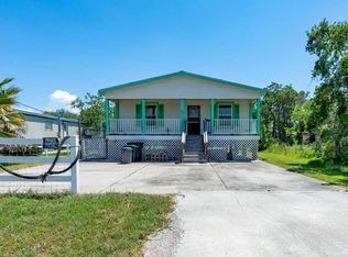 635 8th St, San Leon, TX 77539