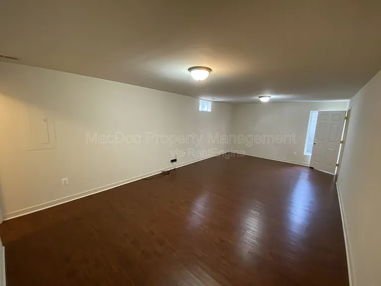 405 Pratt St — Photo 12