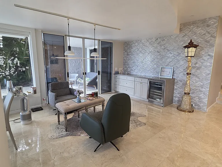 1205 Ikena Cir — Photo 13