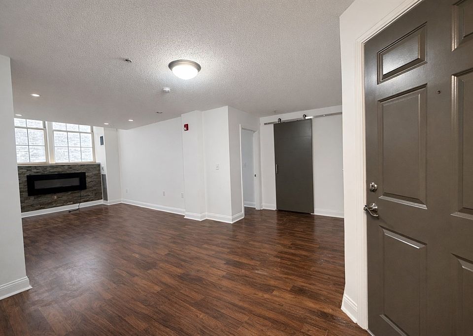 1st image of 200 Market St Unit 3409