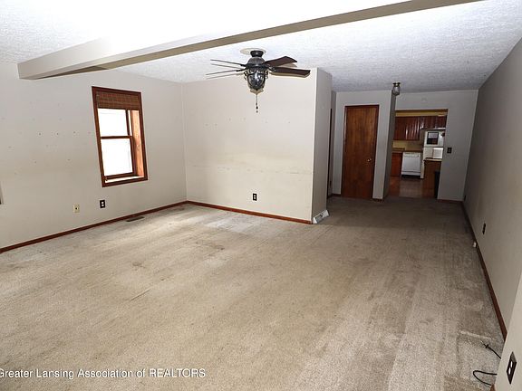 2nd image of 615 N Grace St
