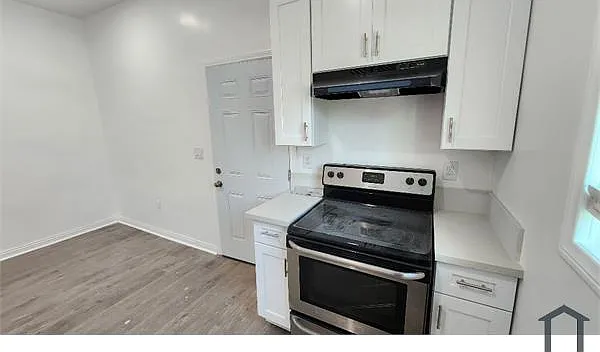 1 bed, 450 sqft, $1,800 — Photo 3