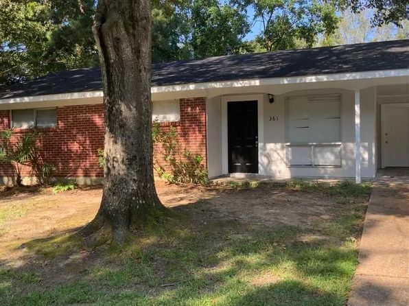 361 Queen Margaret Ln, Jackson, MS 39209