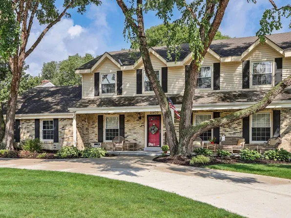 21470 Cambridge CIRCLE, Brookfield, WI 53045