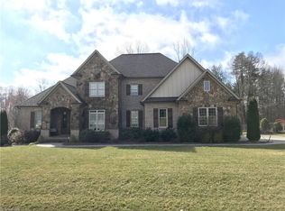6639 Linville Ridge Dr, Oak Ridge, NC 27310