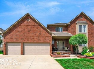 56875 Clearstone Dr, Macomb, MI