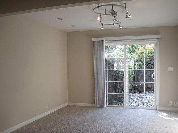 3rd image of 10111 Craft Dr APT B