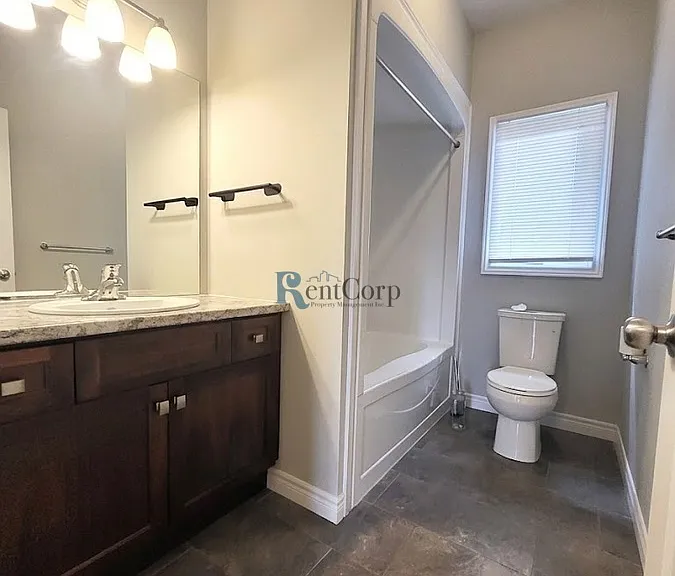 92 Thomas St #1 — Photo 12