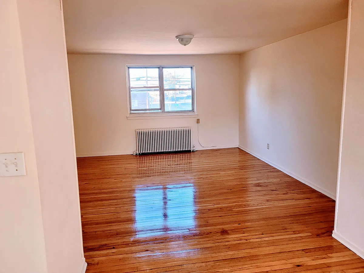Building Photo - 147A 16th Ave #A