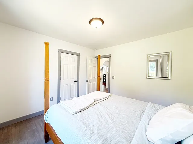 208 S Summit Ave — Photo 24