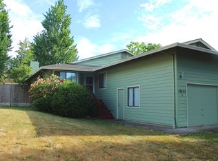 10645 SW Garden Park Pl #A, Portland, OR