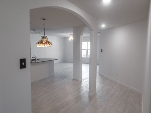 10707 Hillside Creek Dr