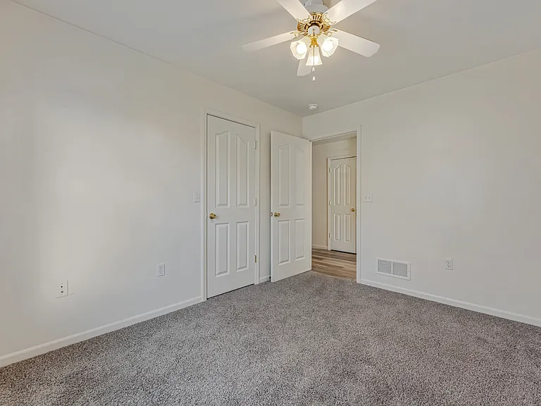 1201 Ensign Dr — Photo 8