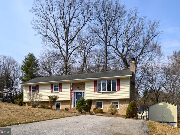 10084 Maplewood Dr, Ellicott City, MD 21042