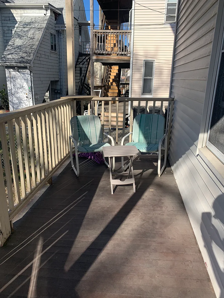Building Photo - 21 Endicott Ave #12