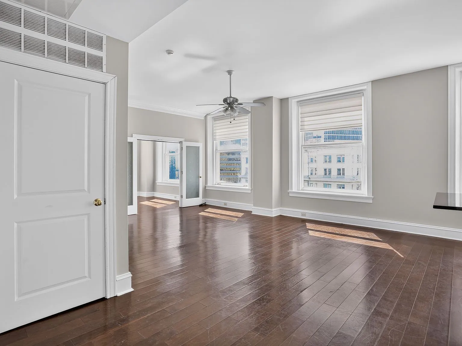 2 bed, 1332 sqft, $3,000 — Photo 4