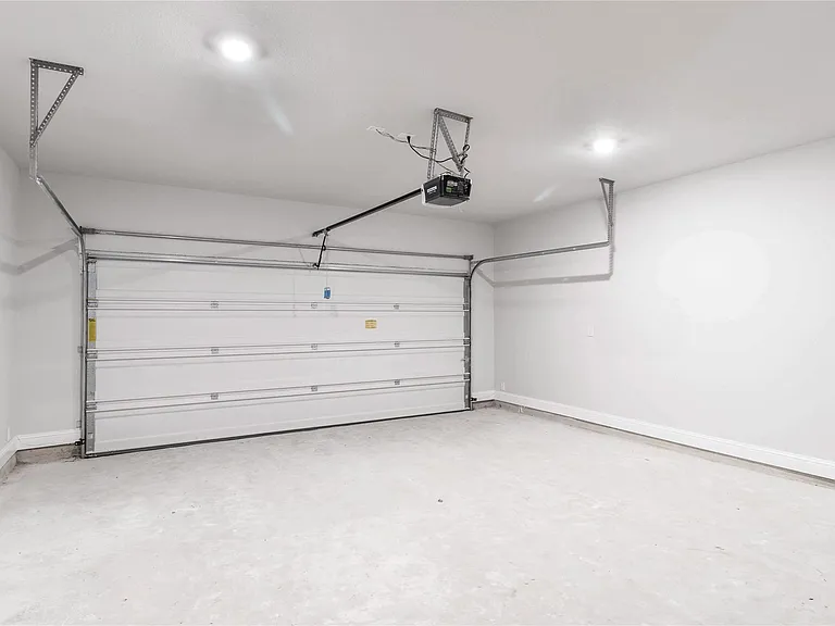 457 Aurora Creek Ln — Photo 25