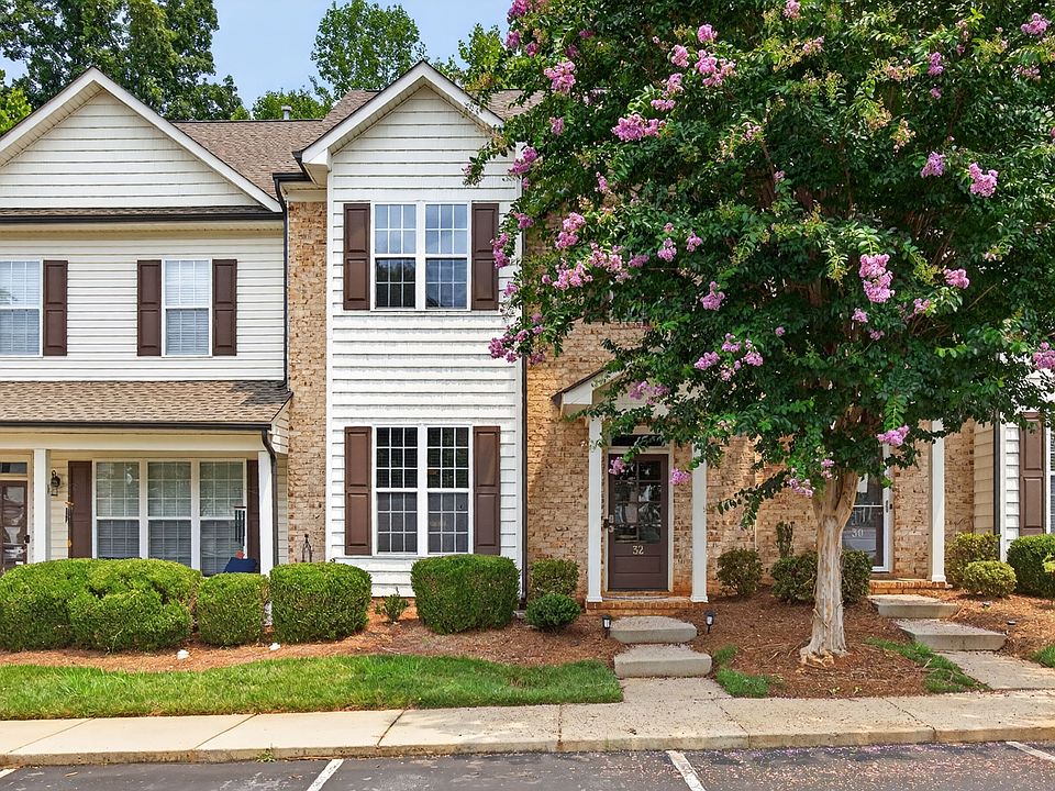 1st image of 32 Nandina Dr