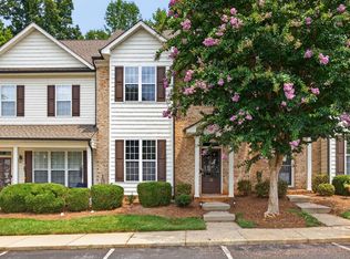 32 Nandina Dr, Greensboro, NC 27455